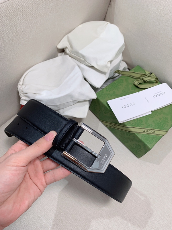 スーパーコピーグッチベルト全体デザイン